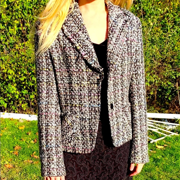 Black wool tweed blazer with fringes at collar trim line & outer pockets US 10 - Picture 8 of 16